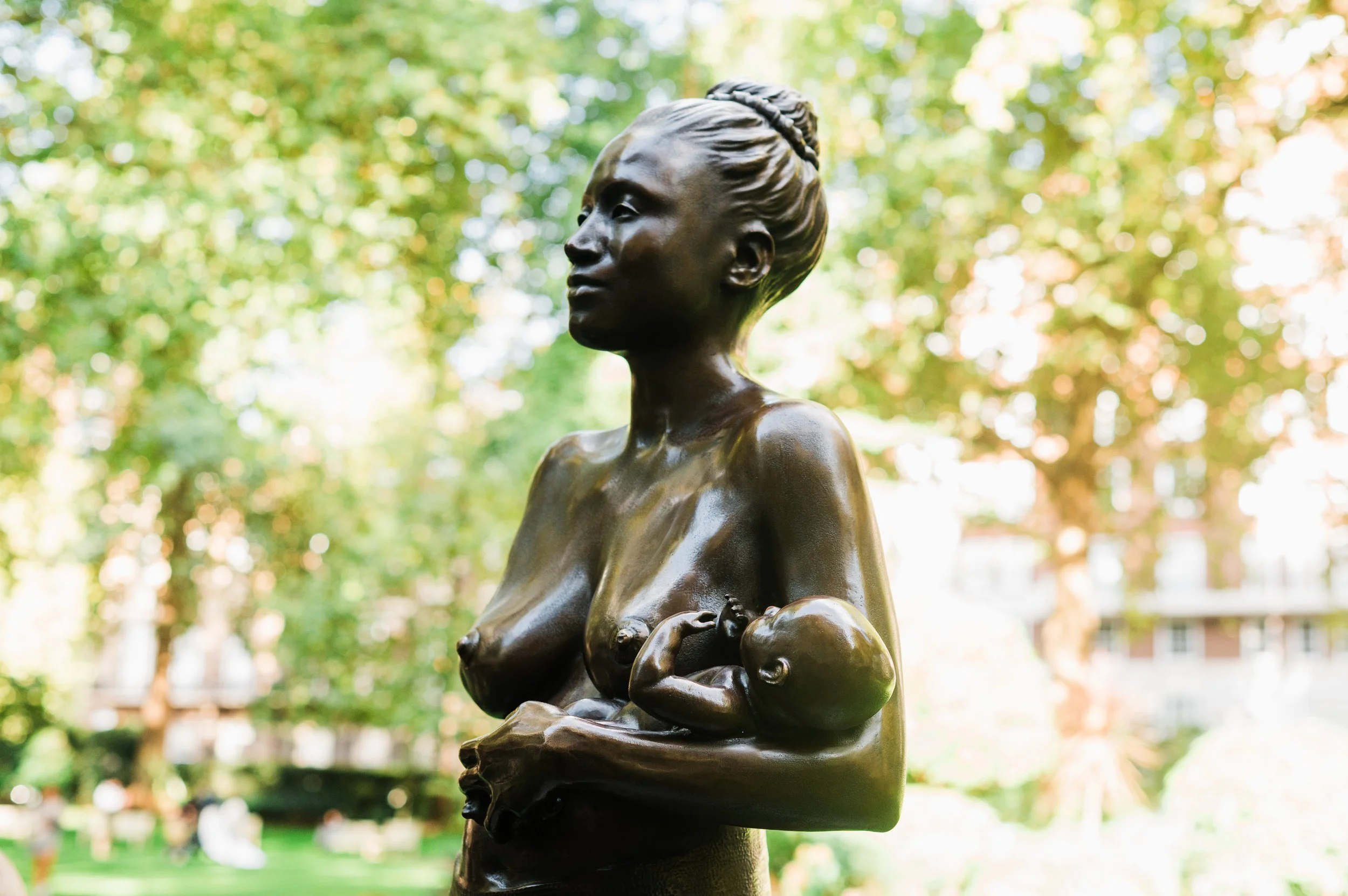 MTART_mother_verite226.jpg