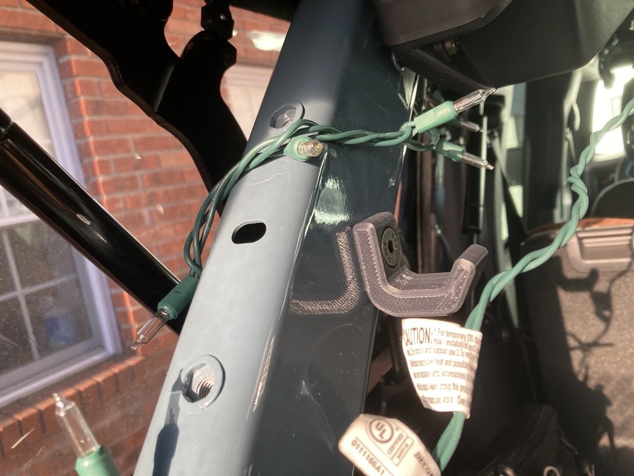 Bronco rear cargo gear hook