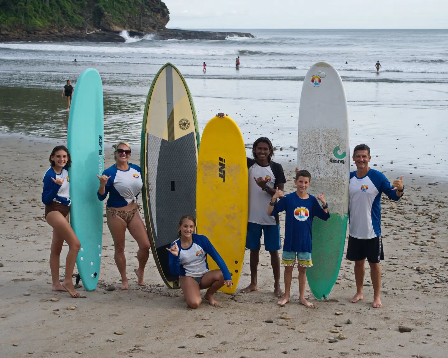 Surf lessons with the whole family! We had an awesome couple of days surfing with you guys, and can't wait until your next trip down! 
.
.
.
.
.
#surftrip #surfnicaragua #sanjuansurfschool #sjds #travelnicaragua #beyondthedreamsurf #nicasurf