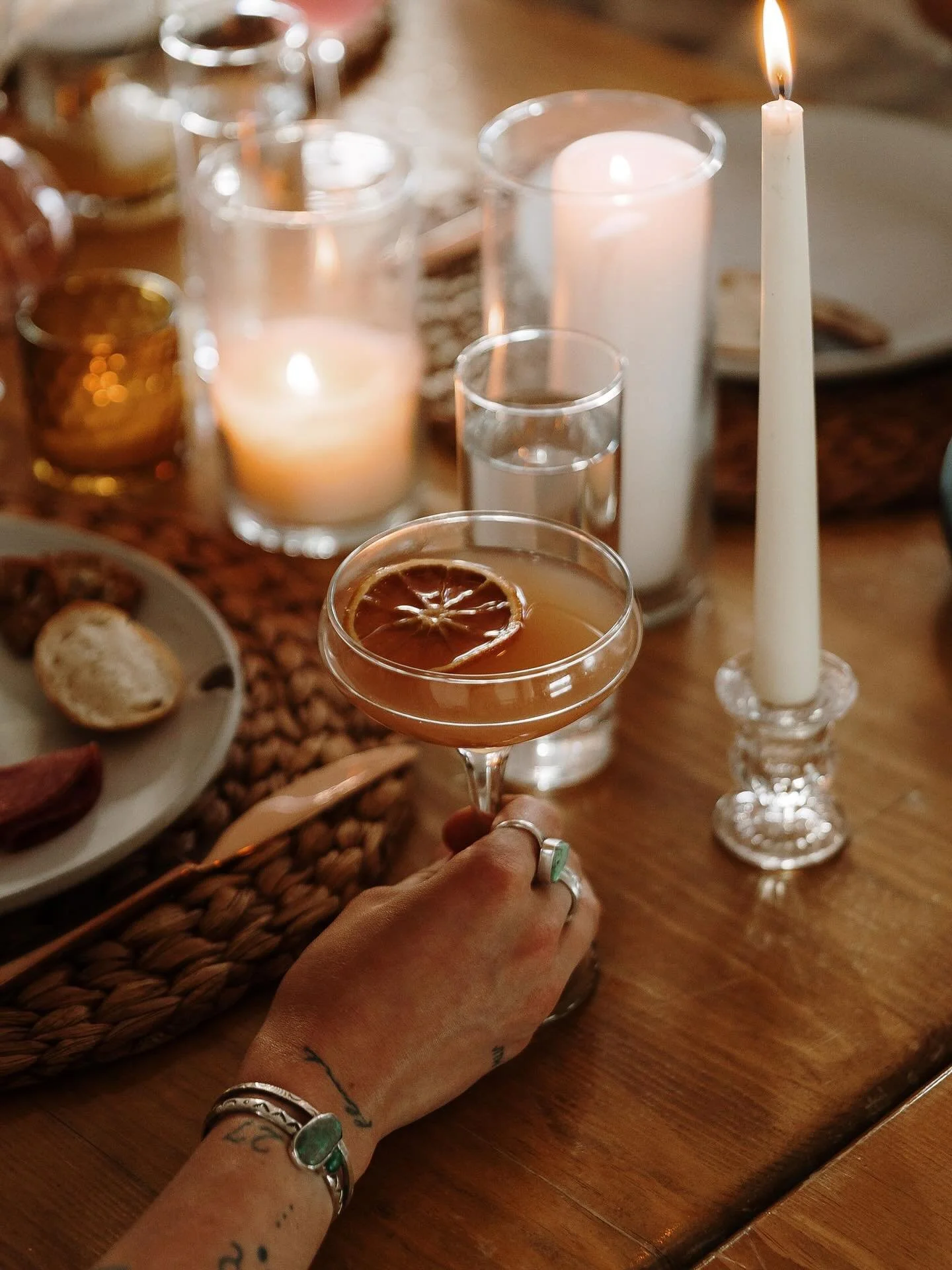 Gratitude is the spirit that fills every glass.  Happy Thanksgiving, Friends 🤍