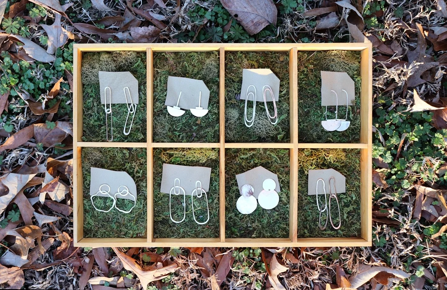 Happy sliding scale fundraising sale day friends! Go to my story to see what&rsquo;s on offer and dm to claim. This week 20% is being donated to @siembranc to support communities being targeted by ICE (link in bio to donate directly)