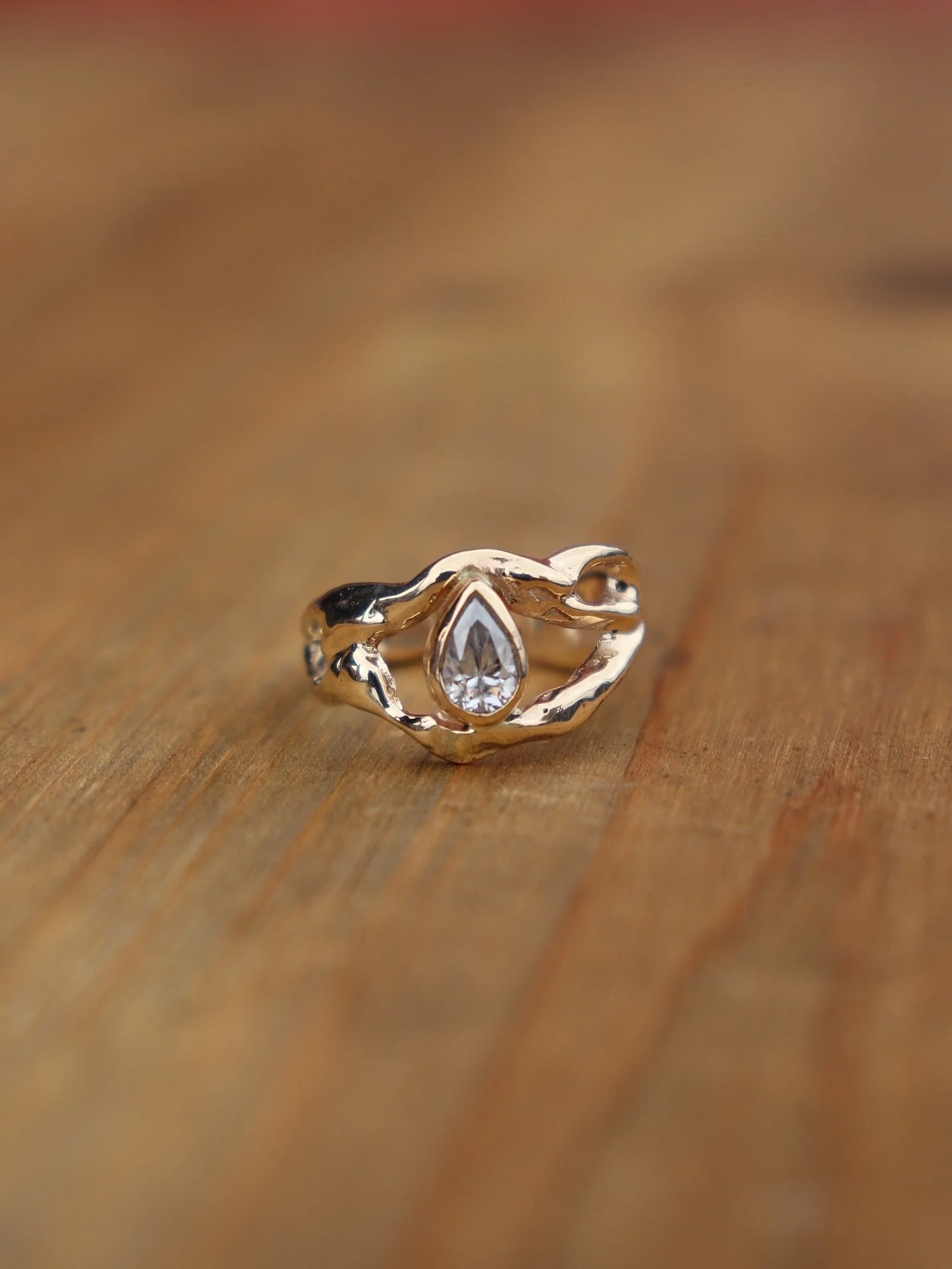 Congratulations to @professioneal + @naemae ❤️🥳I&rsquo;m so honored to be a small part of your journey together 

Custom 14k yellow gold band, dm to inquire about custom work