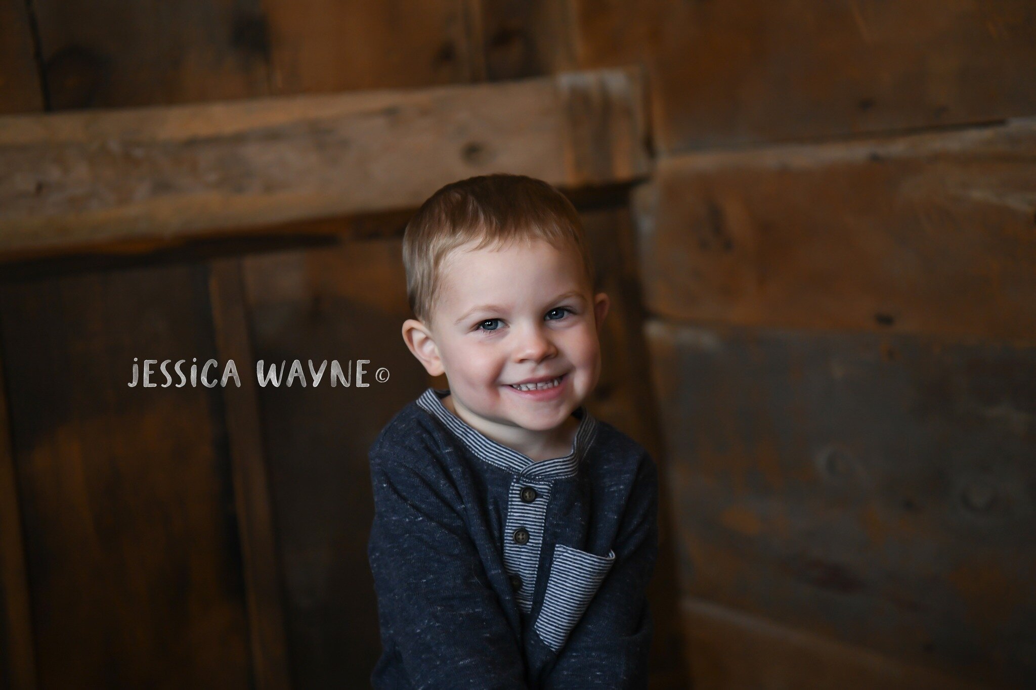 Giving Tuesday! Who wants to win a FREE photo shoot from Jessica Wayne Photography?!?! 

To enter: 
1. Like this post
2. Tag a friend or friends
3. Share this post

It really is that easy! When you do all 3 you will be entered into the drawing! Drawi
