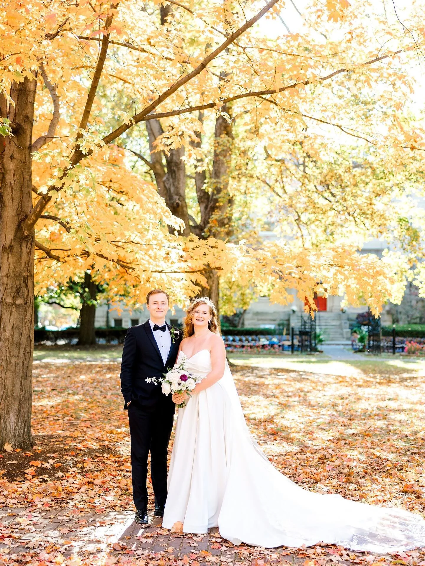 Although Harper Hall is an indoor venue, Gratz Park is just one block away and offers a beautiful option for an outdoor ceremony (via reservations through the city). 

If the weather doesn&rsquo;t cooperate, you can still hold your ceremony on the fi