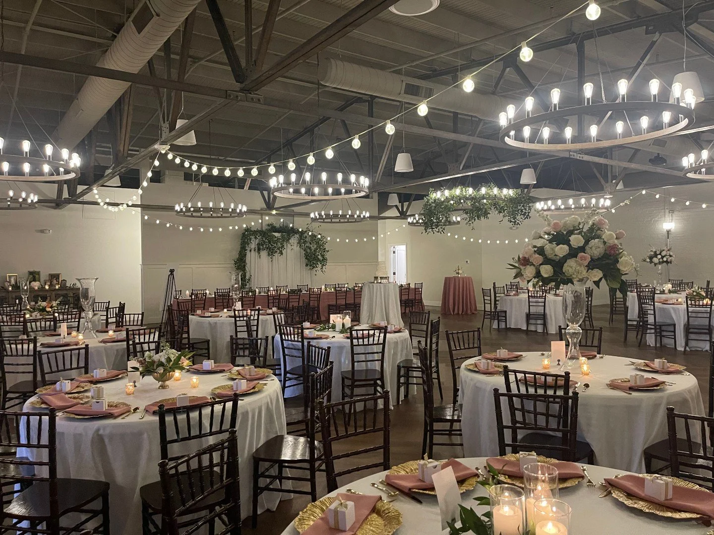 Happy National Floral Design Day! 🌸

Today we celebrate the artists who bring your wedding dreams to life, one bloom at a time! From romantic bouquets to stunning centerpieces, they make magic happen. Here's to the talented hands that turn flowers i