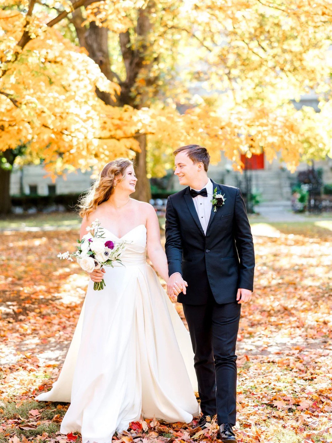 Happy National Take a Walk in the Park Day! 🍂✨

One of our favorite things about Harper Hall? Gratz Park is just one block away and perfect for those dreamy wedding photos! Sometimes the best moments happen when you take a stroll with your love. 💕
