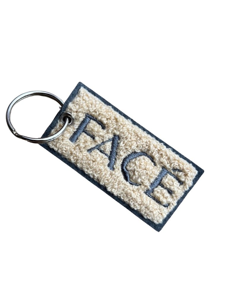 Facé Keychain