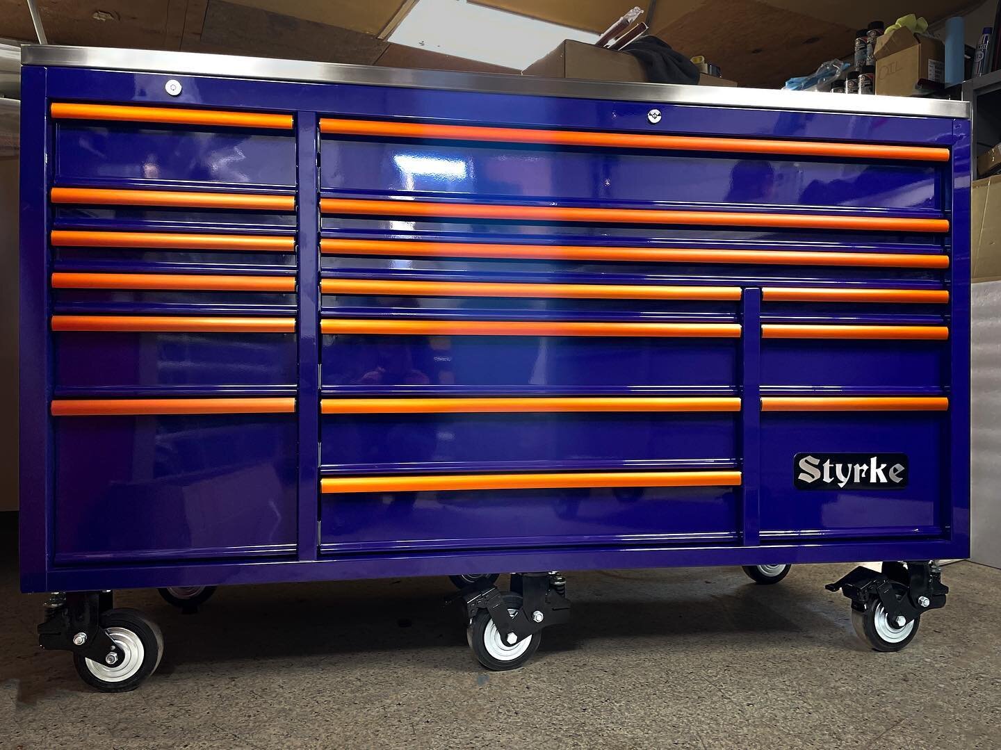 🟣🟠STB72-442🟠🟣

Another unique colour combo! 

Purple is in stock and available for purchase now. All trims colours are available excluding purple. 
&bull;
&bull;
&bull;
#purple #toolchest #toolstorage #toolcart #toolbox #stainlesssteel #anodizeda