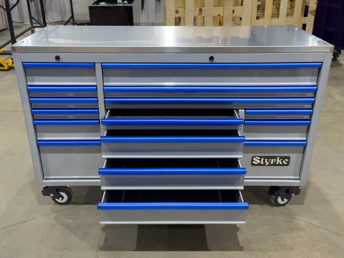 We&rsquo;re gratified to have such a stacked build sheet right now (approximately 8-12 weeks) &ndash; thanks to all our great customers and supporters! 🤝

#Styrke #StyrkeIndustries #SupportSmallBusiness #BuyCanadian #ToolAddict