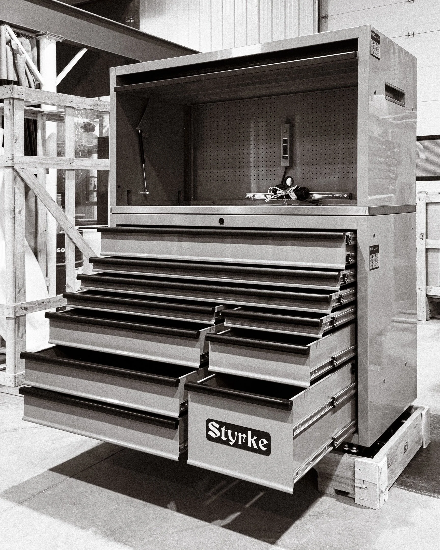 POV: you bring the film camera to work 🎞️

#Styrke #StyrkeIndustries #ToolChest #ToolStorage #FilmGrain
