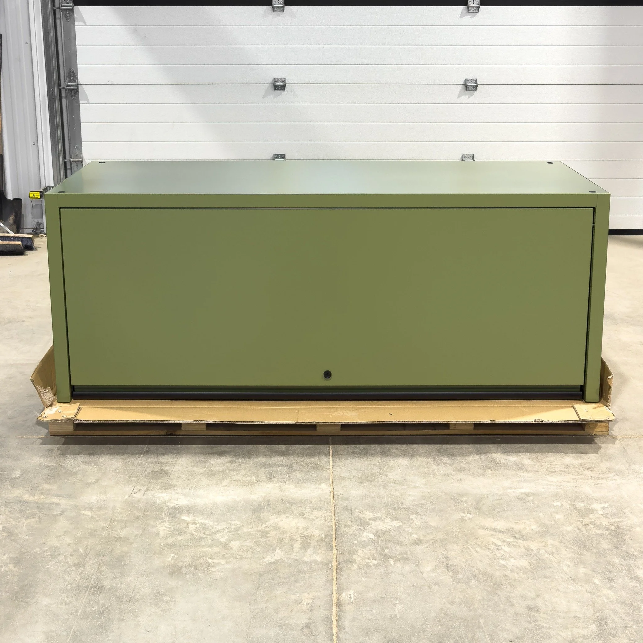 Looking for a deal? Complete your toolbox setup for less. Add one of our newly listed scratch-and-dent hutches to your tool chest quote and save today. 🧰

Check 'em out on our site &mdash; link in bio 🔗

#Styrke #StyrkeIndustries #ToolTuesday #Tool