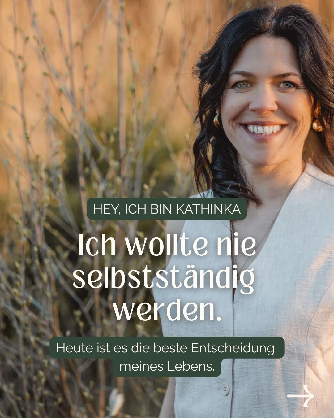 Hej, sch&ouml;n, dass du hier bist 💛 
Vor ein paar Tagen habe ich meinen alten Vorstellungspost noch einmal gelesen und musste schmunzeln. Da stand eine sehr liebe, sehr vorsichtige Kathinka, die blo&szlig; niemandem auf die F&uuml;&szlig;e treten w