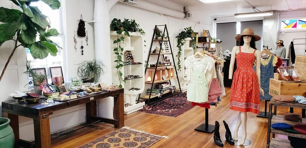 Vintage and Thrift Store Gold Mines You’ll Want to Visit