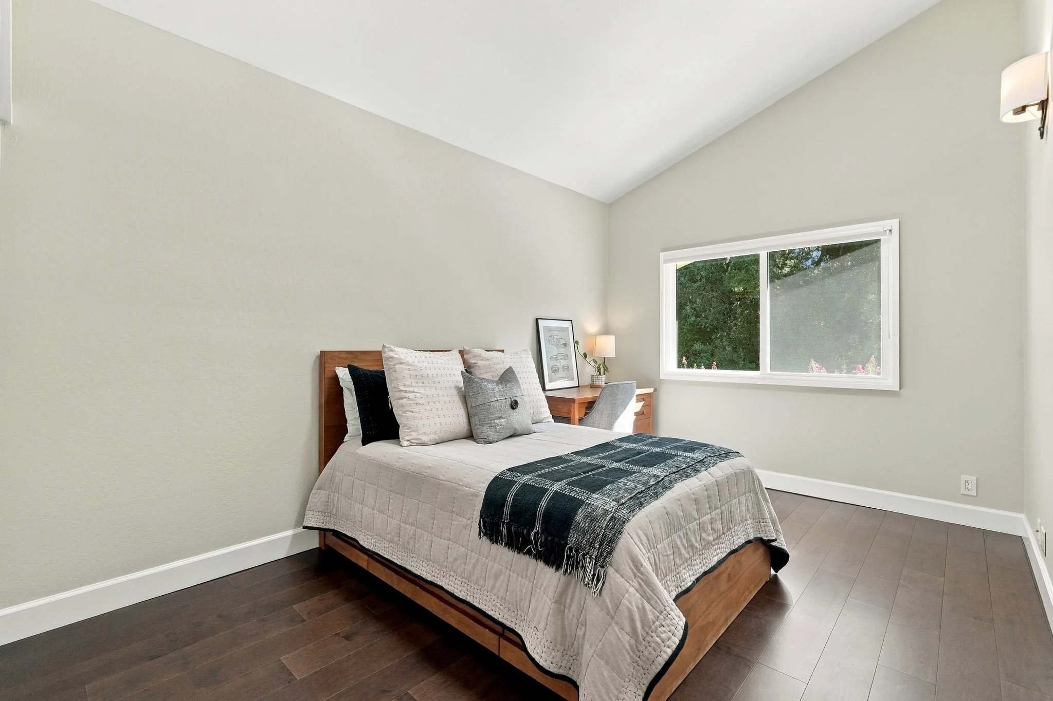 0-049.jpg
