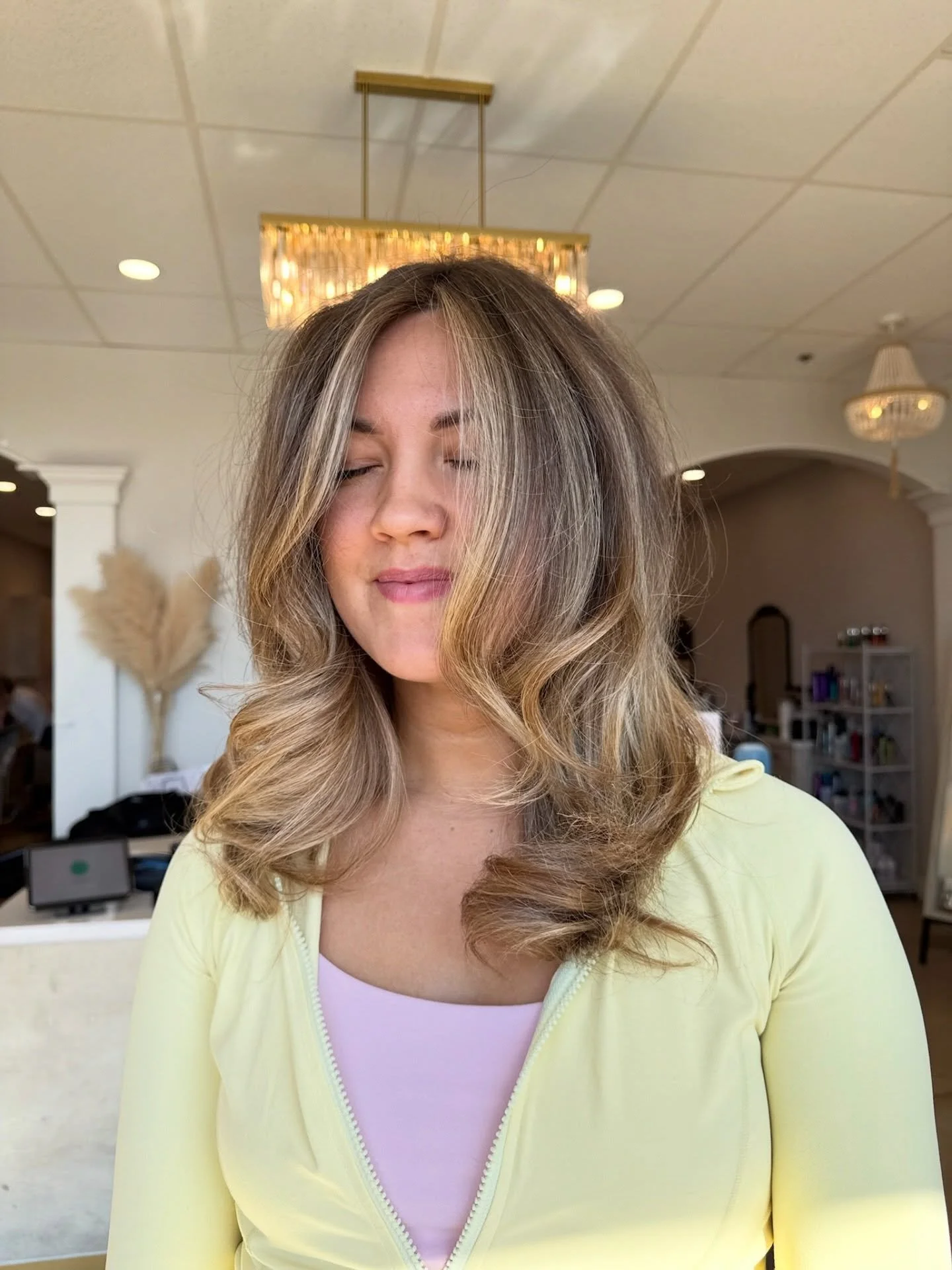 This warm weather &amp; sunshine has us feeling so happy ☀️💗🌼

Hair by Payton @_bypayton

We&rsquo;re excited to see you back in the salon tomorrow. Want to get in for a refresh this week? We have a few openings remaining.

Give us a call tomorrow 