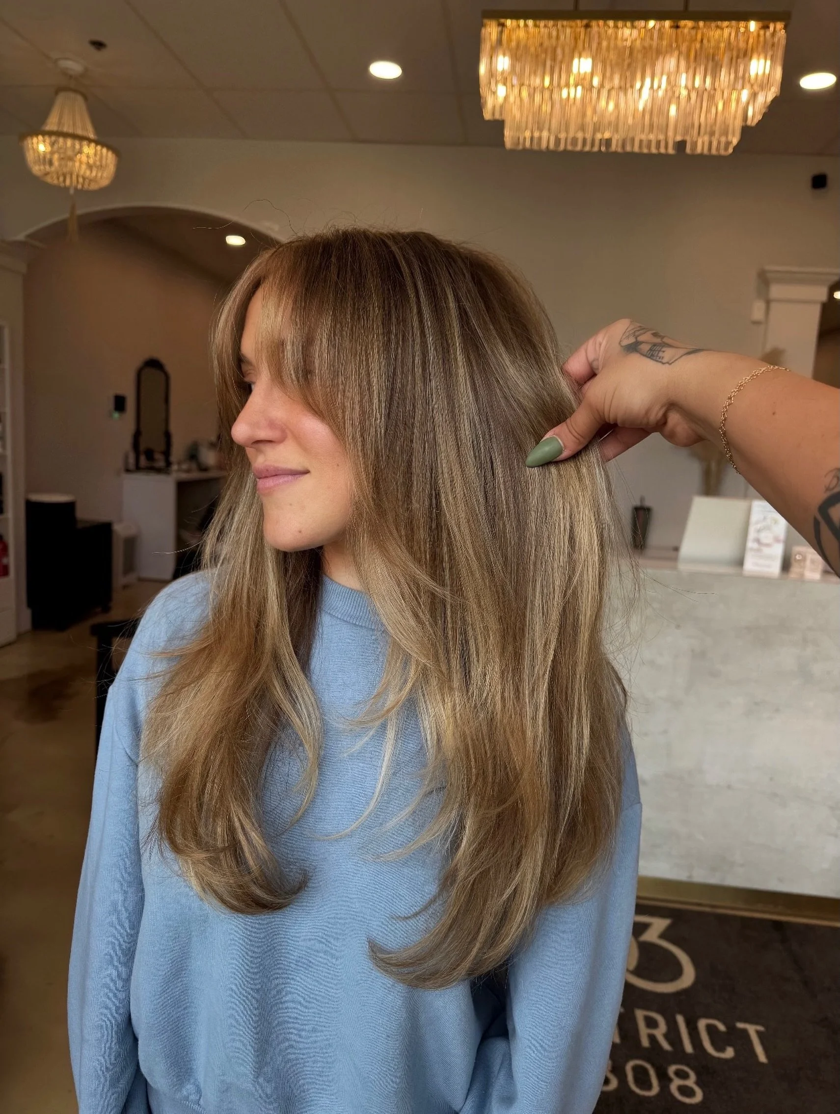 Would you believe Ninalee if she told you we did NOT use lightener for this blonde? Ask us about using high lift tint at your next appointment 😉

Hair by Ninalee @one_hairstateofmind 

To make an appointment, call 517.225.5958 or book online at dist