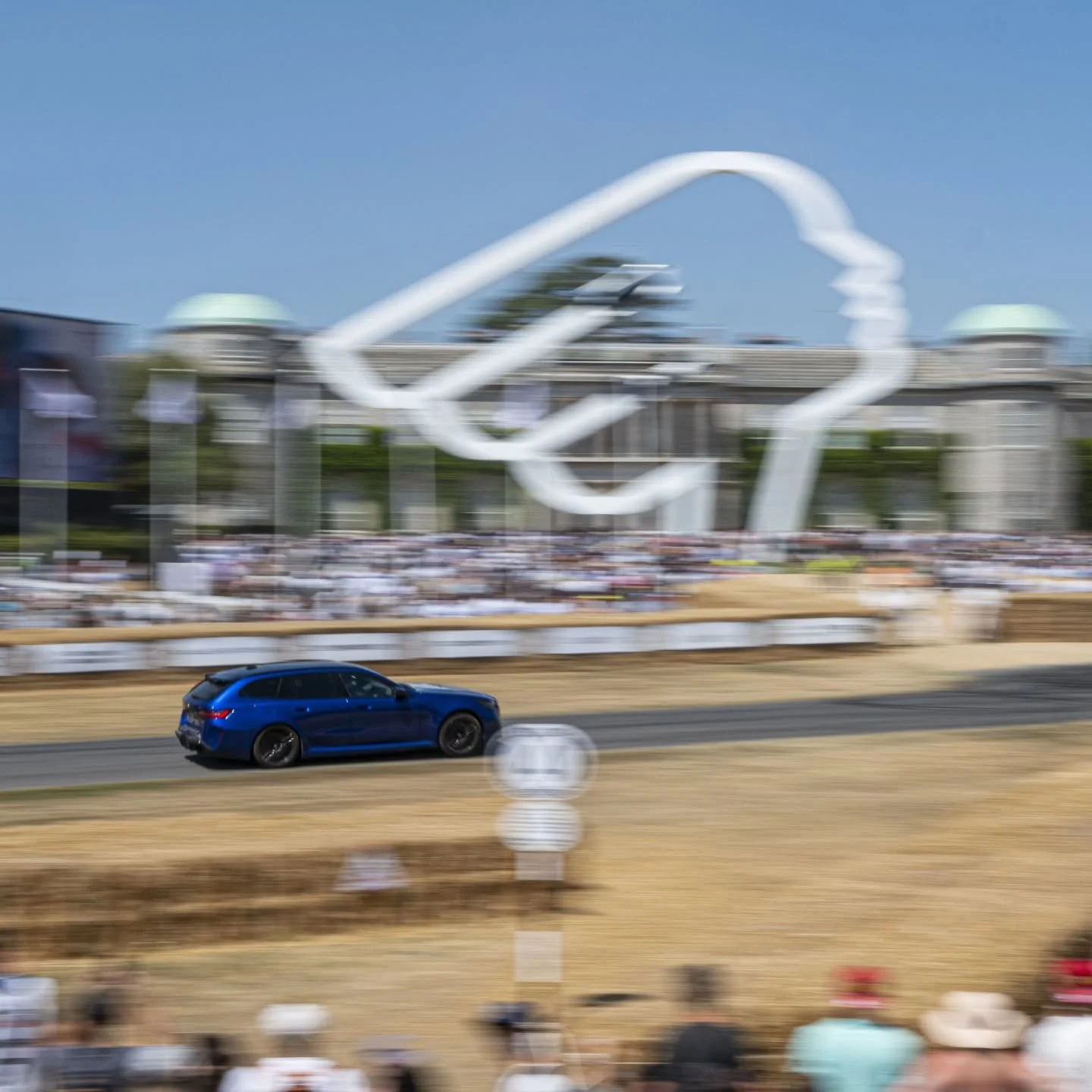 Throwback to Festival of Speed 2025 & the fast lap of the BMW M3 Touring.
Can't wait to be back at Goodwood for Revival next weekend