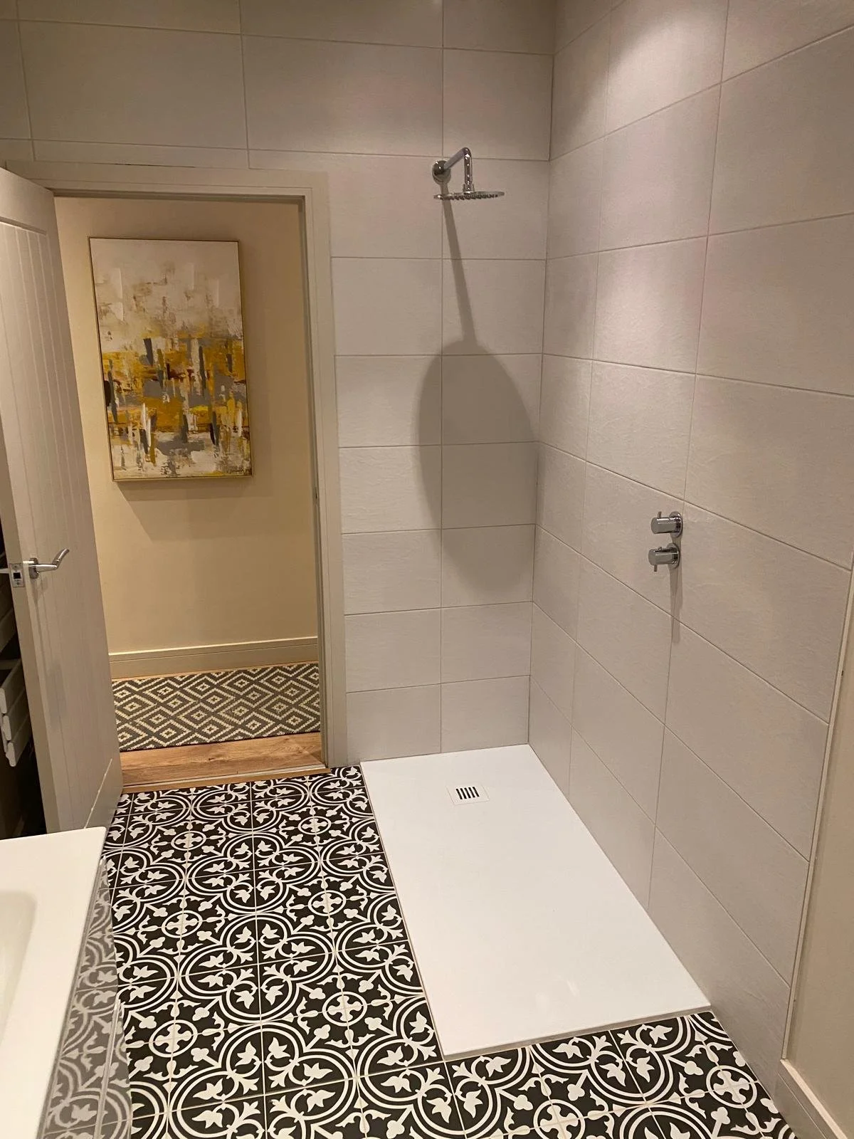 Patterned Floor Tiling and Wall Tiling