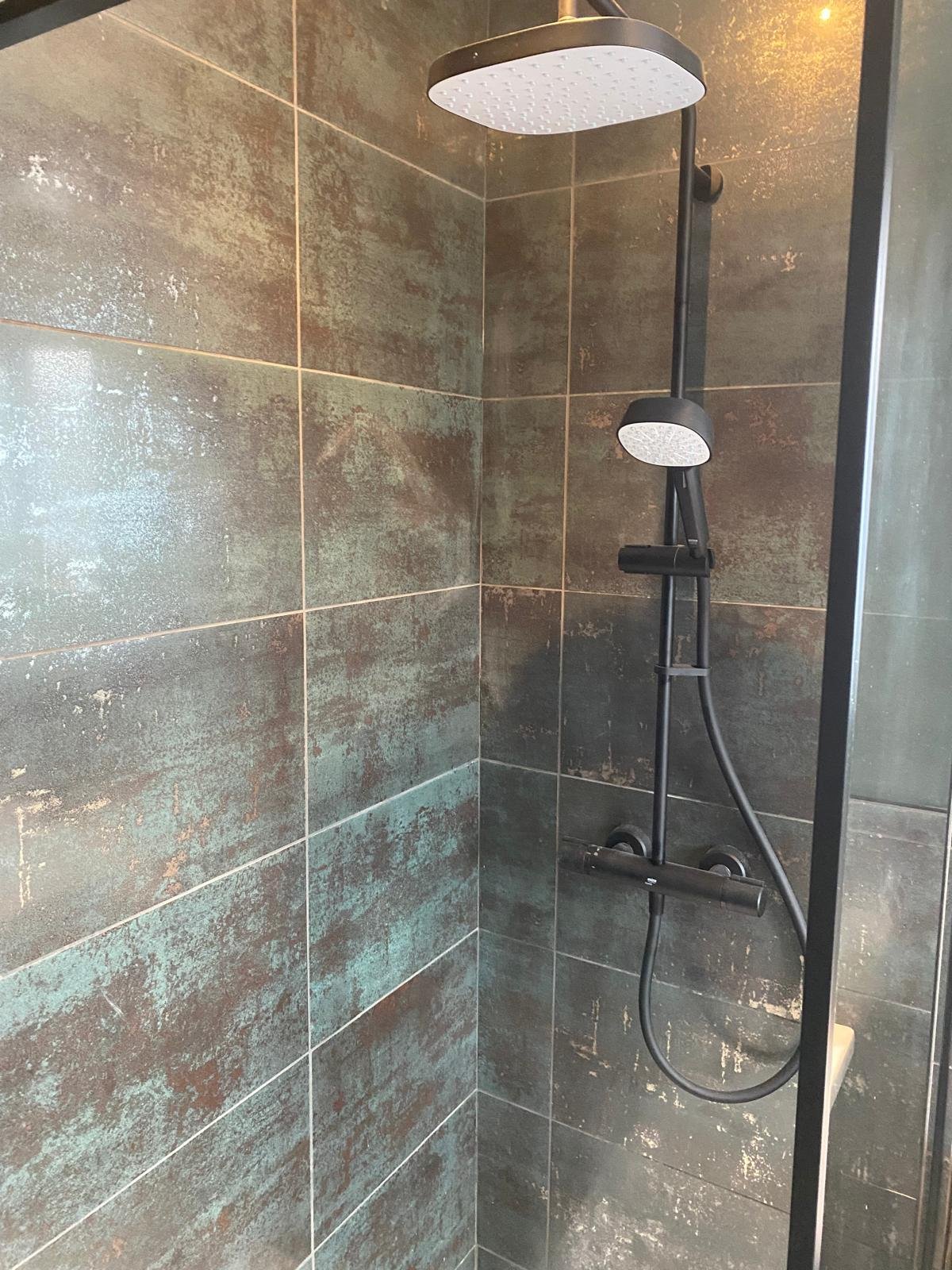 Shower Enclosure Tiling