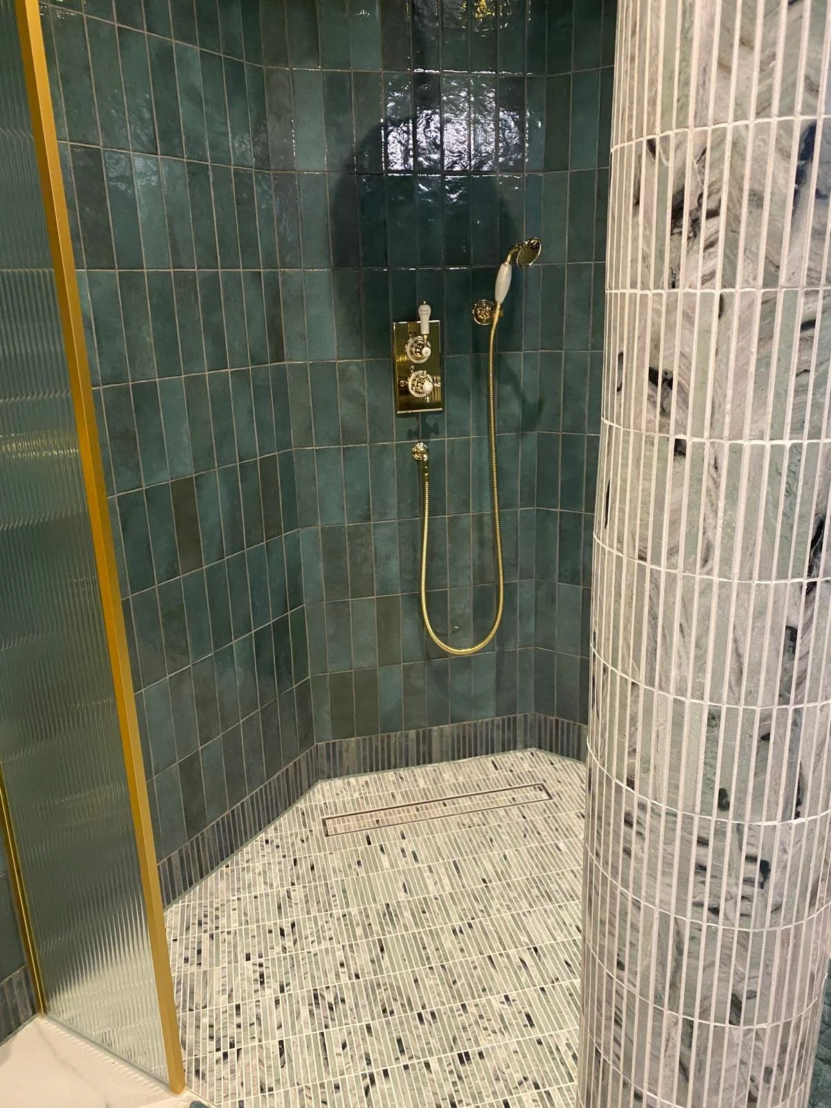 Shower Enclosure Tiling