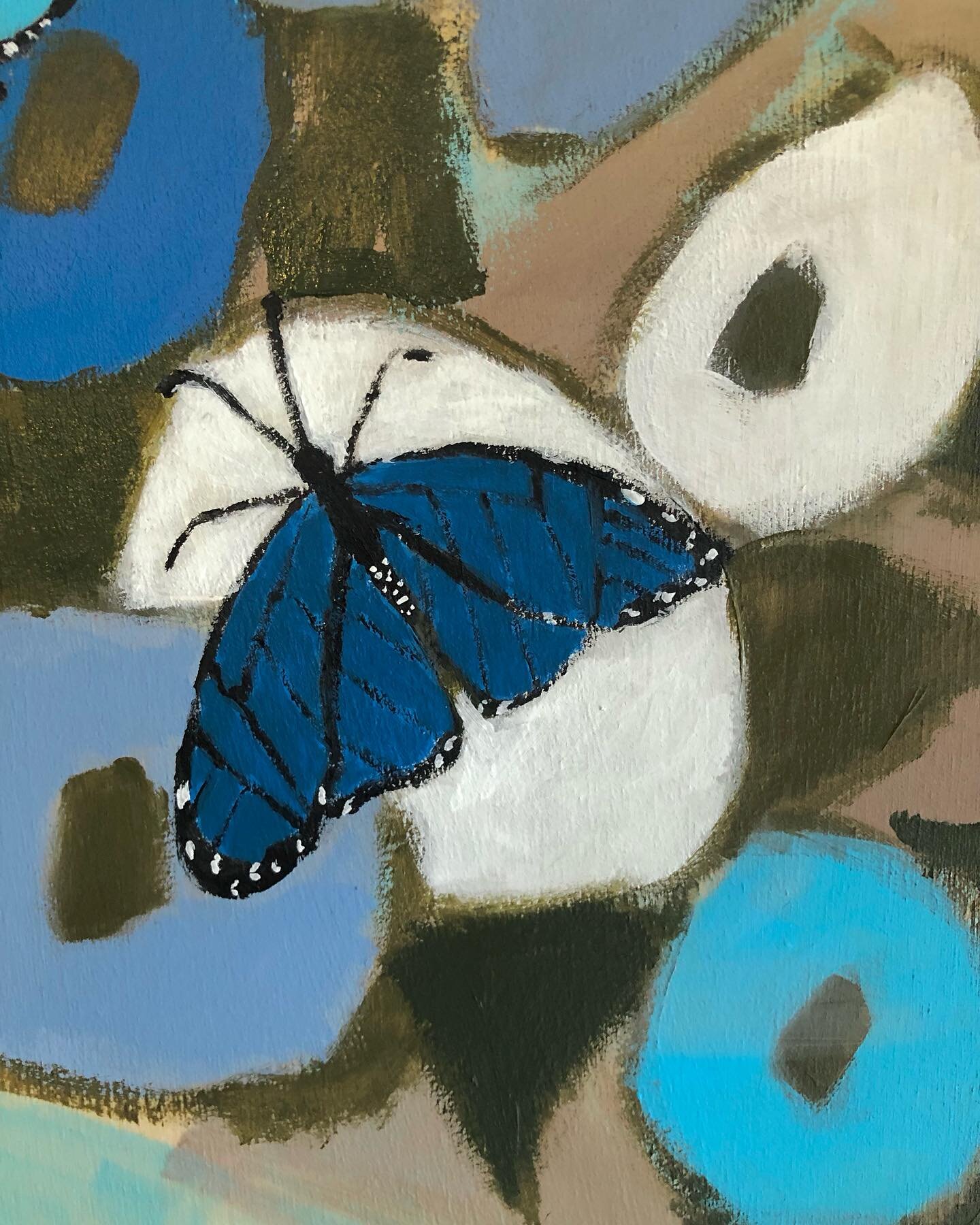 Little detail on this work in progress commission 🦋 This blue beauty is for an existing collector who is celebrating her 65th trip around the sun by hiking Mount St. Helens and gifting herself a custom piece of art!  First, what an incredible lady! 
