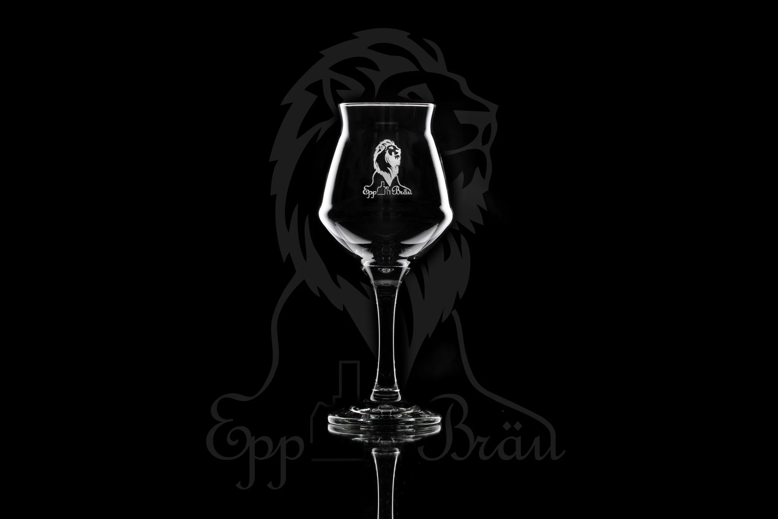 Premium Pilz Glas mit Logo.jpg