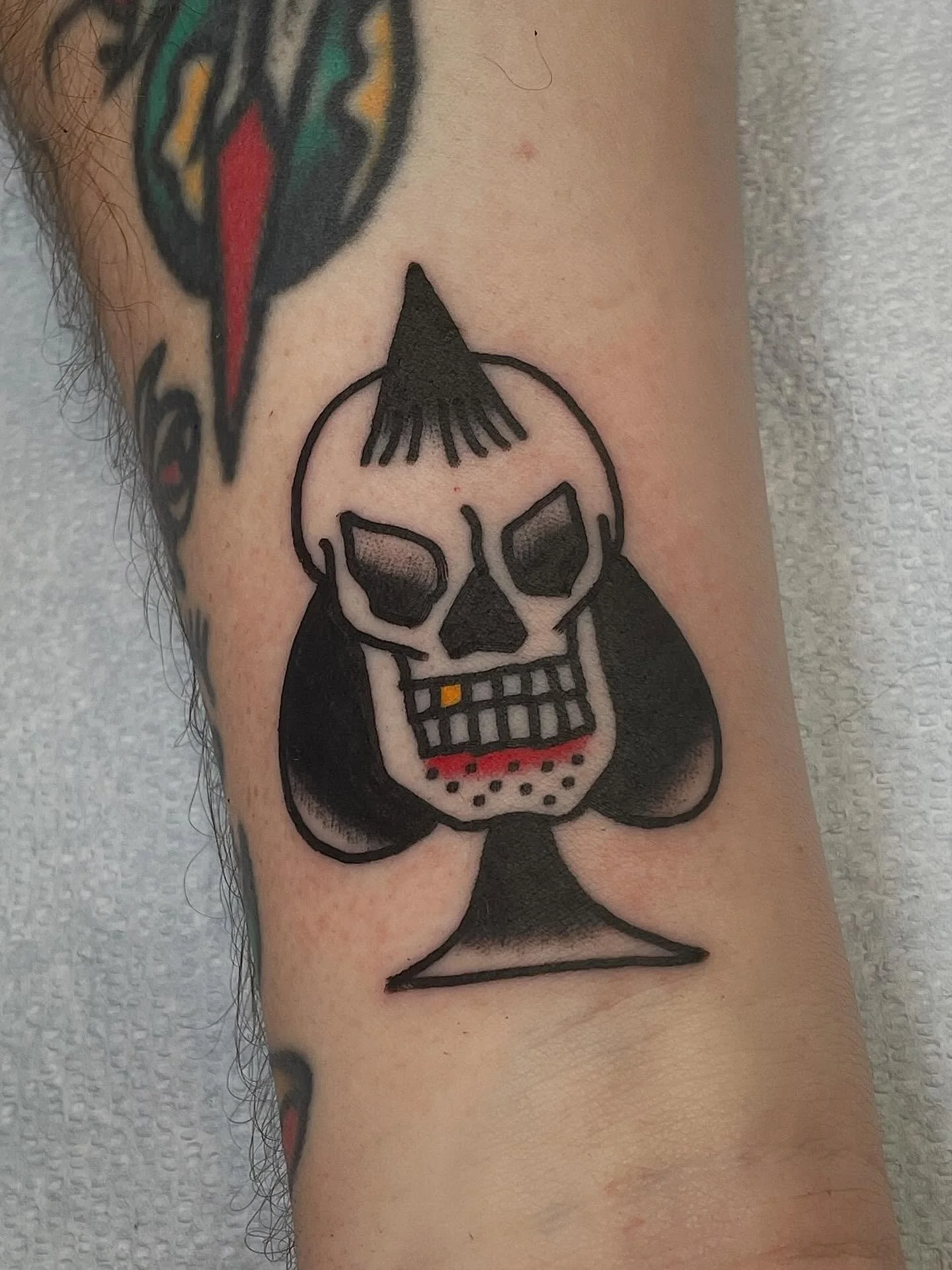 Everyone needs a skull tattoo💀&spades;️