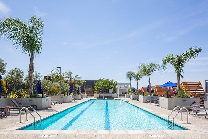 ✨New Price✨

Take another look at my seriously cool listing in DTLA! Located in the coveted South Park neighborhood, among vibrant coffee shops, restaurants, and shopping, this 2 bedroom 2 bathroom LIVE/WORK zoned loft is a real gem in the city. Not 
