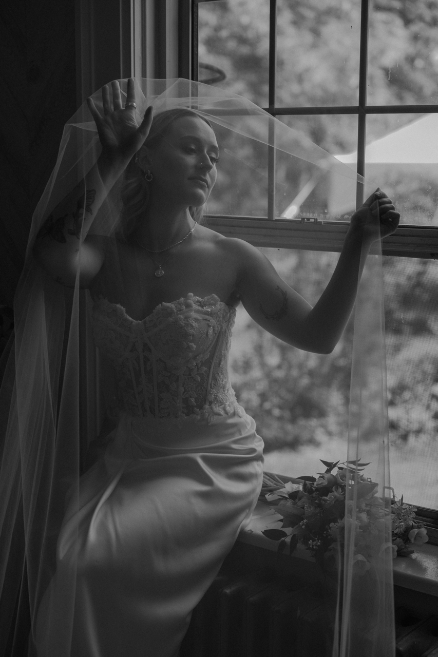 B26A0559-2 copy Large.png