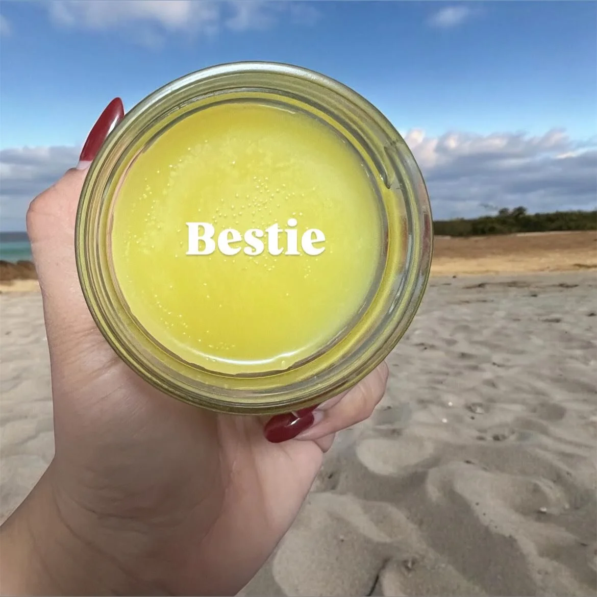 Healing is resistance.
Softness is strength.
The SALVE care we all NEED. 

This summer, we choose radiance and smooth skin🌞✨

MadeInRadiance #HerbalHealing #SummerSkinRitual #AncestralWisdom #WomenWhoHeal #ResilientWomen