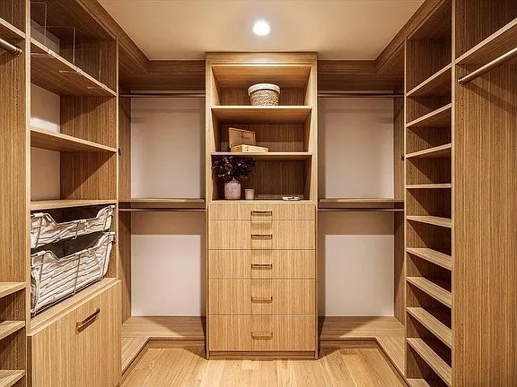 Throw back to our Mountain Dr project. Timeless and serene functionality. Still one of our favorites!