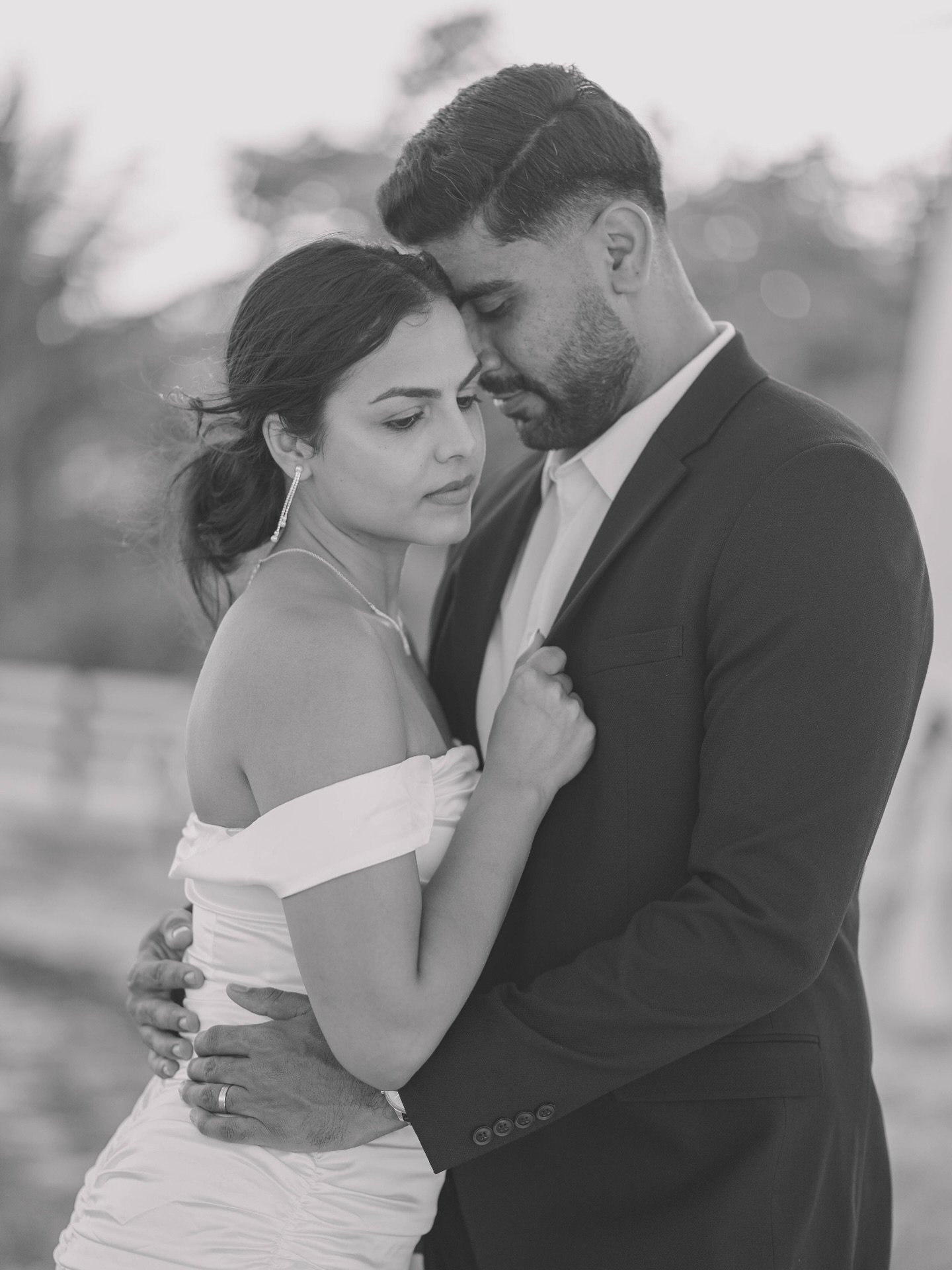 In a world full of noise, your heartbeat is my favorite sound. ❤️🕊️
&bull;
&bull;
&bull;
#ForeverUs #LoveInBlackAndWhite #TimelessRomance #EngagedLife #ModernLoveStory #IntimateMoments #WeddingVibes #EmotivePhotography #miamiweddingphotographer #des