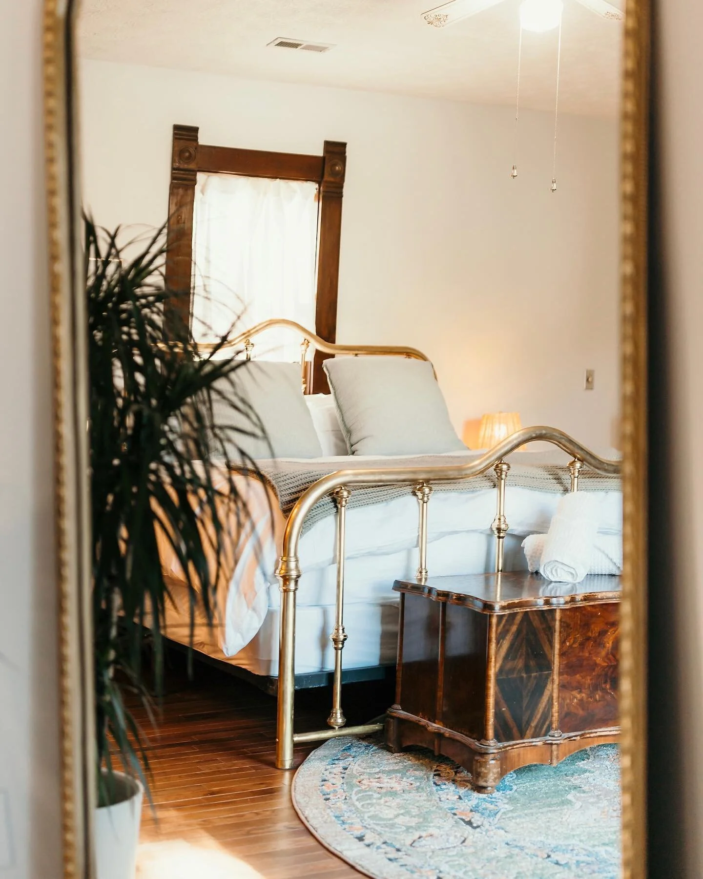 King bed, balcony, en suite bathroom, and a fire place. This is definitely the room to call dibs on&hellip;