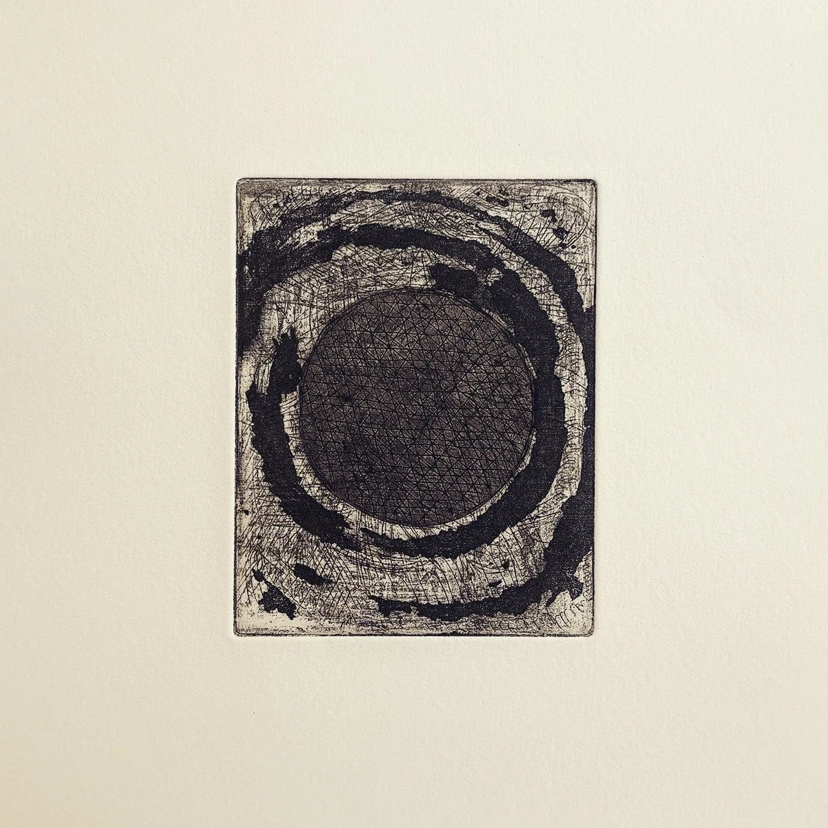 🌻 Inspired by the Works on paper at last weeks @sydneycontemporary I've been testing some ity bity teeny etchings. Making already with my press from @enjaypress Thank you!

#peopleofprint #maker
#printmaker #etching #technicalfun #makerslife #sydney