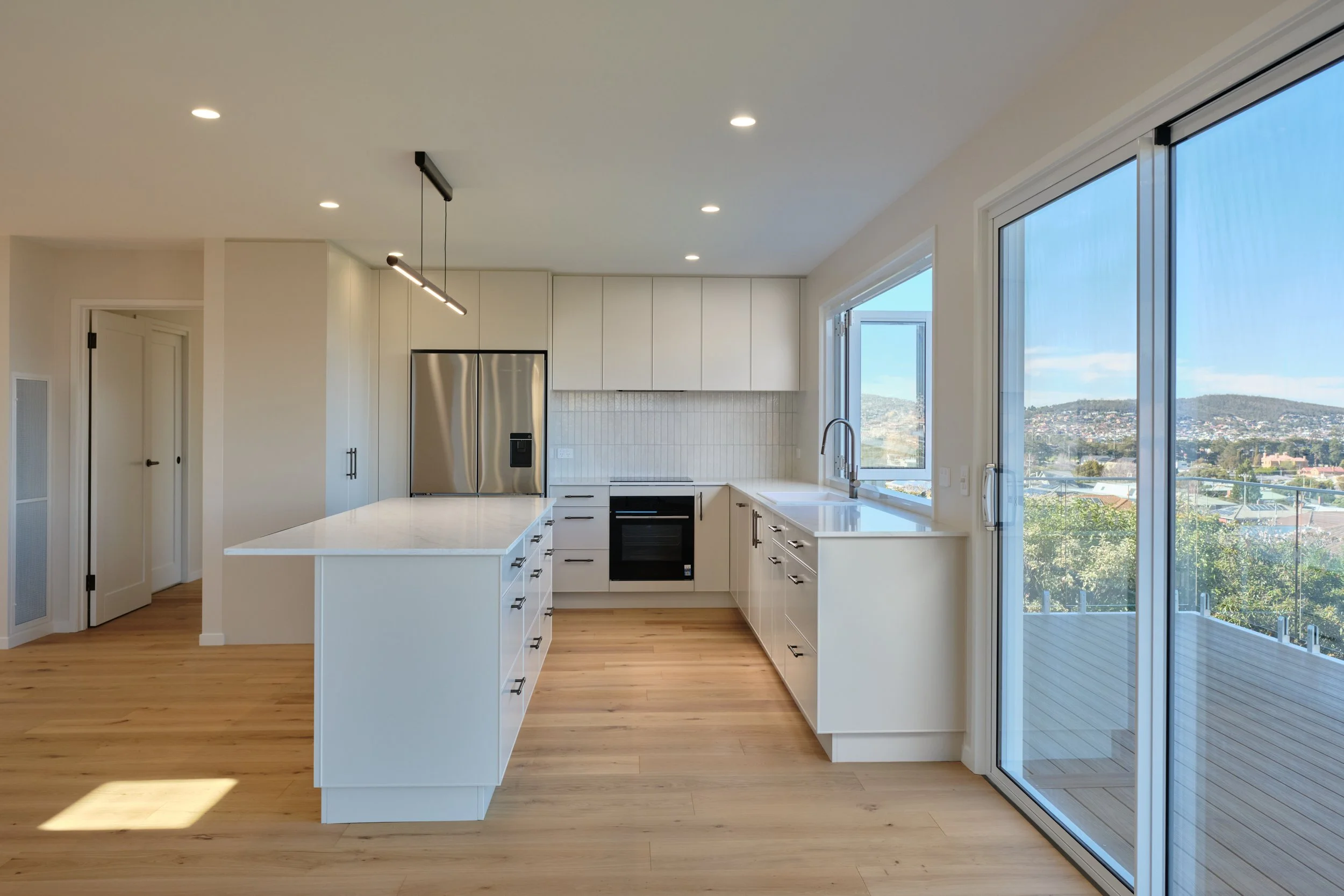 260827_MaddenBuilders_Bellerive_DSF6593_stack.jpg