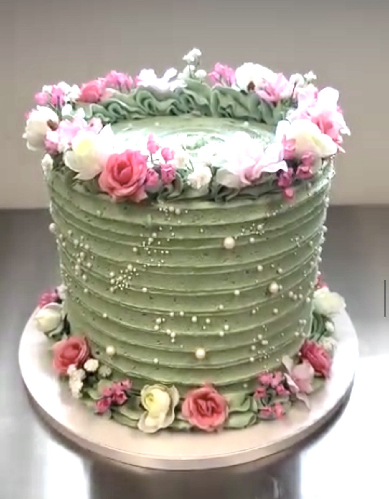vegan-sage-and-pink-floral-cake.jpg