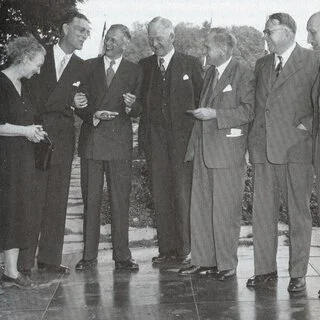 Photograph-from-the-second-Lindau-Nobel-Laureates-meeting-in-1952-From-left-Hans-von_Q320.webp