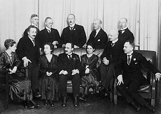 Berliner_Physiker_u_Chemiker_1920.jpg