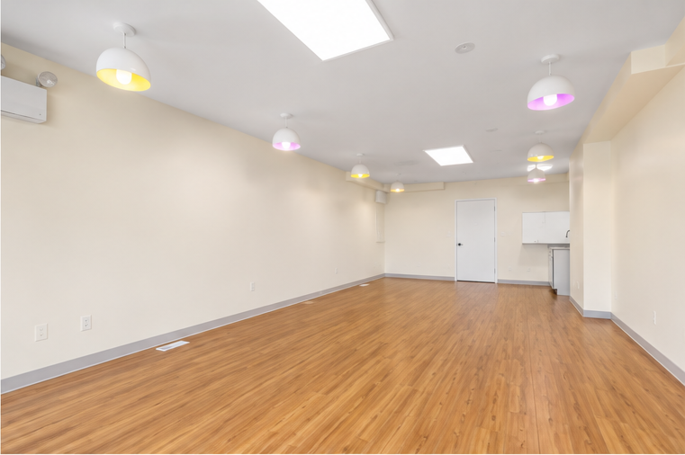 02-ground-floor-kitchenette.png