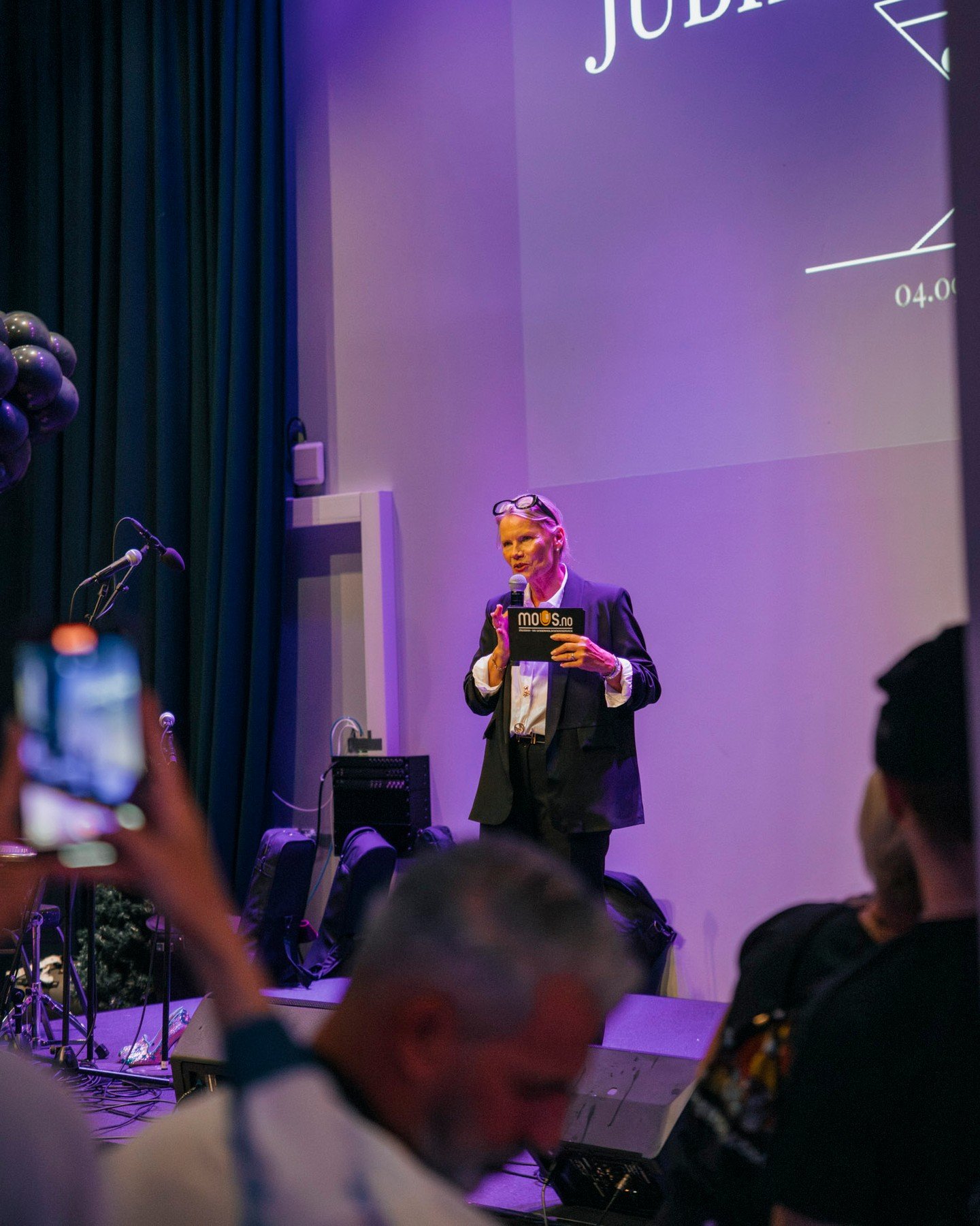 La oss hjelpe deg med &aring; gj&oslash;re 2026 uforglemmelig!🎈
Enten du planlegger messe, konferanse eller lansering, s&oslash;rger vi for at alt blir akkurat slik du ser for deg ⭐ 

Kontakt oss via link i bio 💌

#osloeventhub #oslo #eventoslo #re