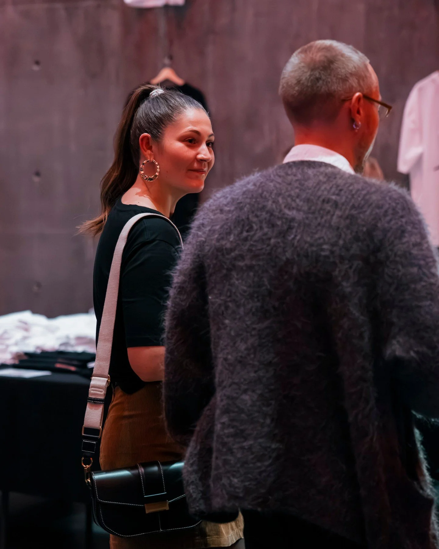 Hvorfor velge Oslo Event Hub til produktlanseringen?⭐

N&aring;r st&oslash;rre bedrifter lanserer noe nytt, kreves det mer enn et fint lokale. Det krever presisjon, riktig timing og en gjennomf&oslash;ring som fungerer visuelt og teknisk🤩

Hos oss f