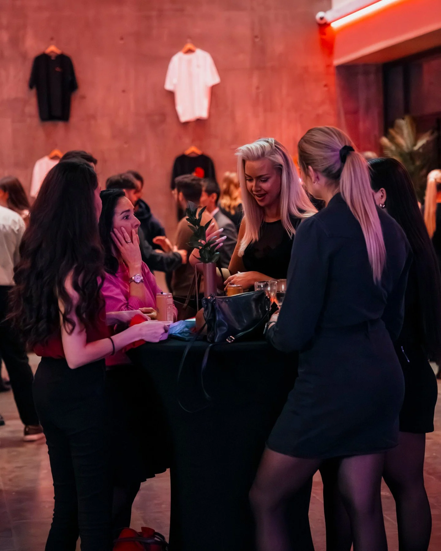 Klar for en lansering som blir lagt merke til?⭐ 

Oslo Event Hub tilbyr fleksible lokaler i Oslo sentrum med topp moderne lyd, lys og visuelle l&oslash;sninger😍 Kombinert med dedikert prosjektledelse s&oslash;rger vi for en s&oslash;ml&oslash;s lans