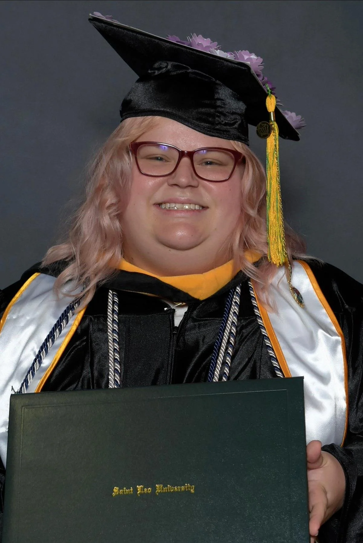 49 | Growing Up Autistic &amp; Finding Your Voice | Mandy Pinckley