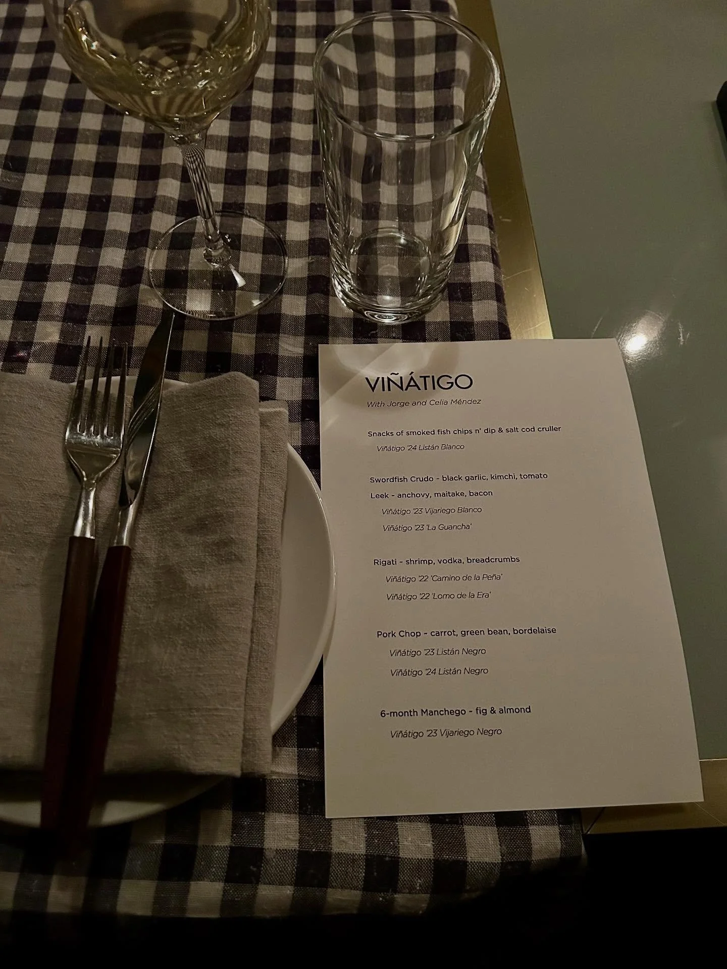 I love volcanic, salty, mineral-y Canary Island wines, + especially those from @bodegasvinatigo, where Juan Jes&uacute;s M&eacute;ndez has spent the past 35 years uncovering the genetic roots of the endemic wines of the islands: rare + unusual crosse
