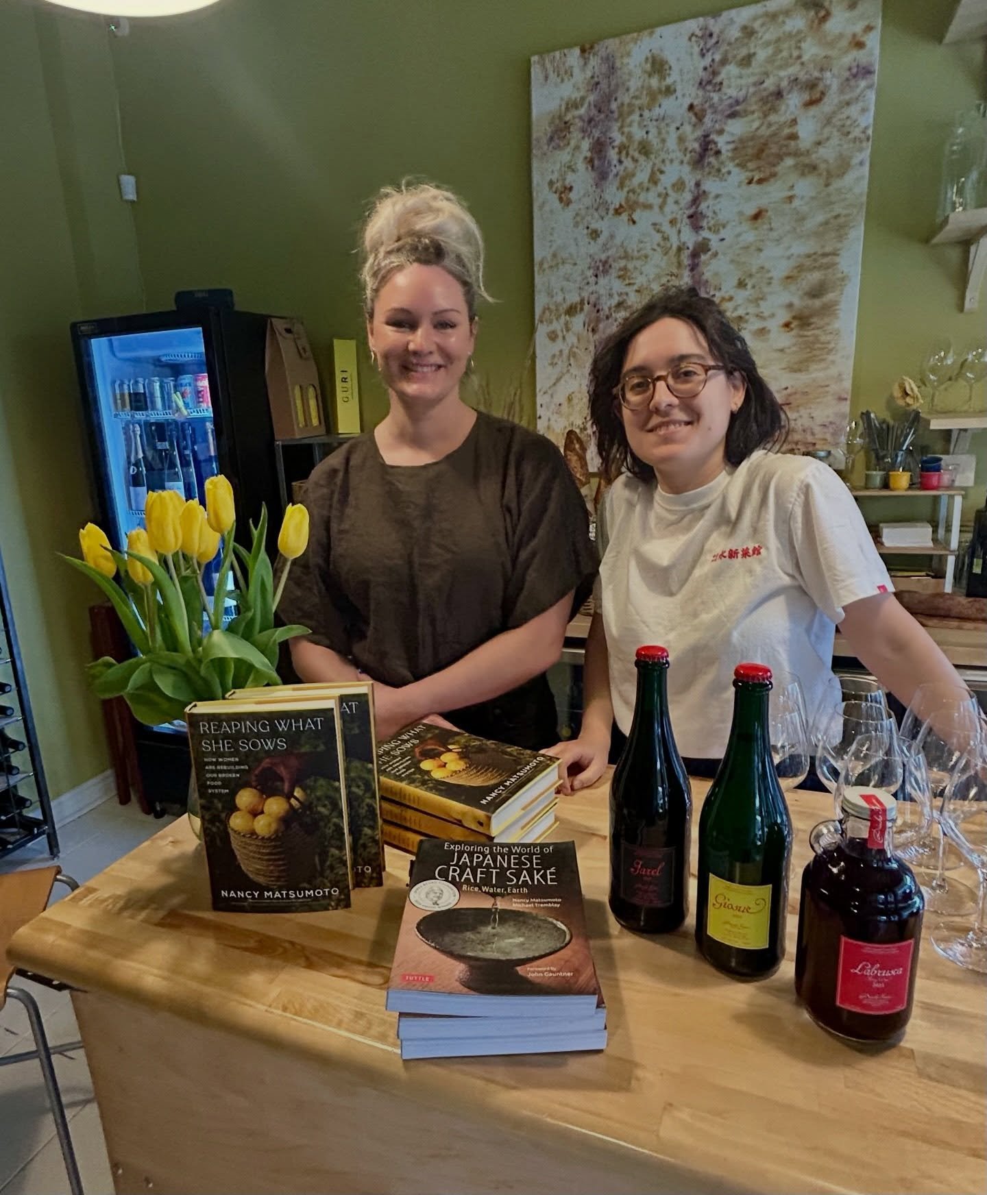 Hi All! Bringing you some scenes from our super-interesting  #regenerativebeverages @canarycounter talk with @drinksfarm&rsquo;s Drea Scotland, our host @ccmendz +  me🤗

What does it mean for a beverage to truly reflect the culture + terroir of its 