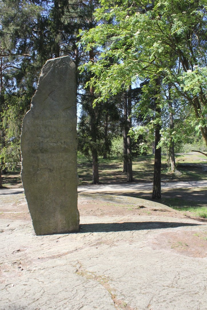 Margaretaparken, minnesstenen.jpeg