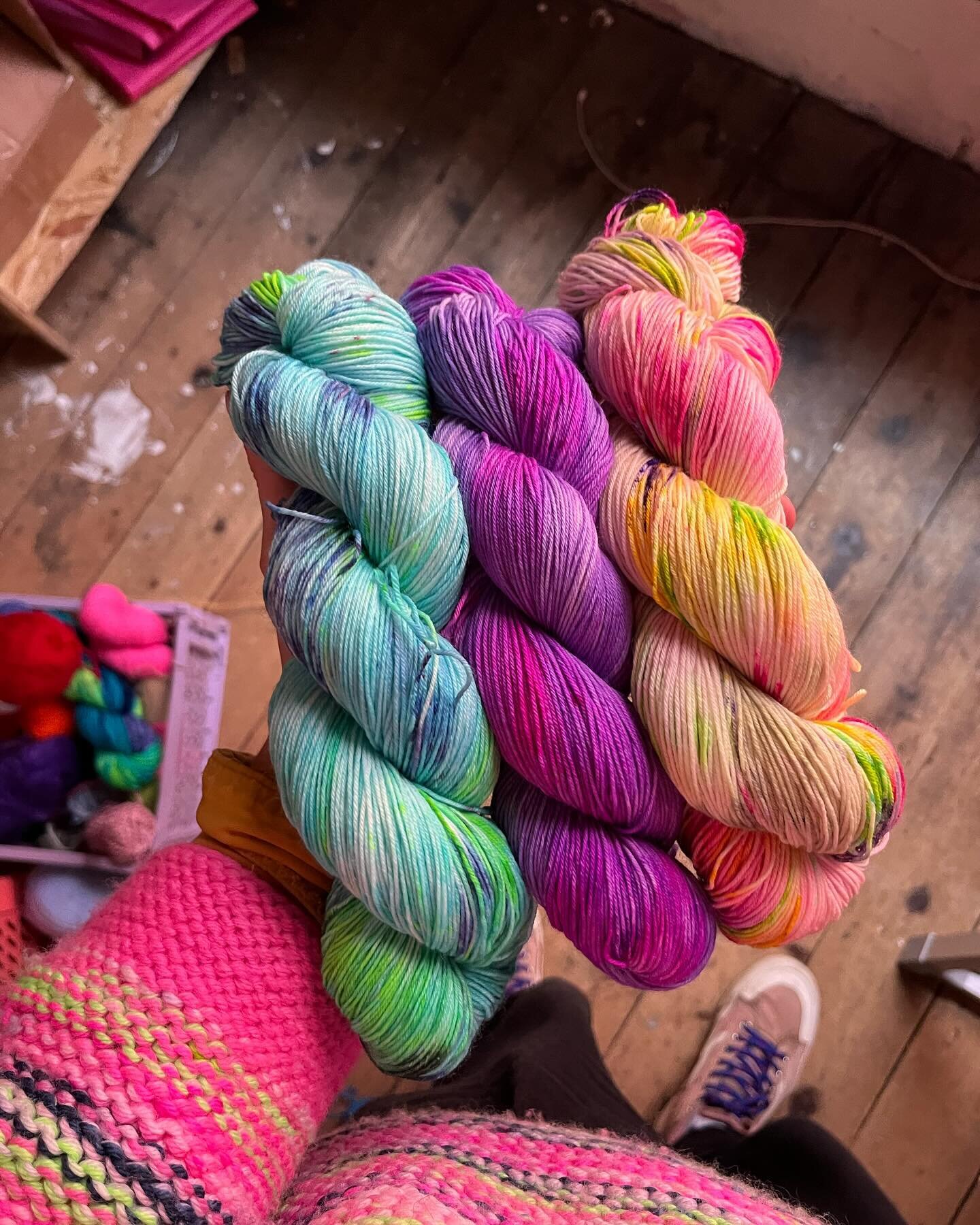 happy sockurday!! here&rsquo;s some of your gorgey sock yarn orders from the last week 🥹🩷