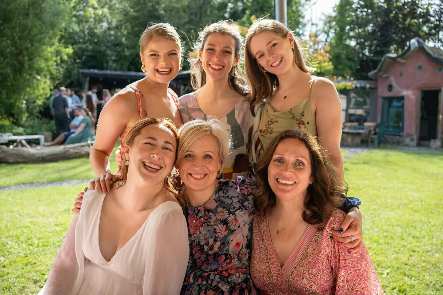 The LFSOD Team had a beautiful day in June watching our gorgeous Sarah get married to her lovely Jordan. Thank you for letting us all be a part of such a special day!! Gorgeous photos by Jakub ❤️xx