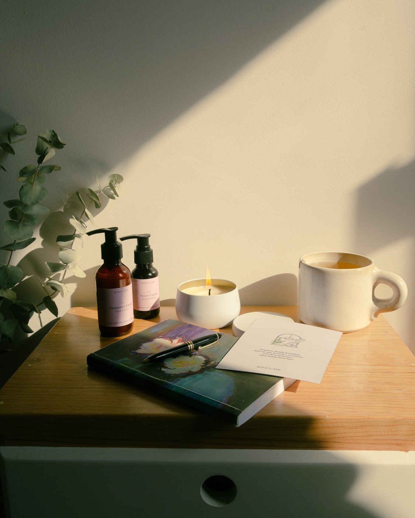 Esta semana reg&aacute;late una pausa consciente.

Ya sea haciendo tu rutina de skincare, aplicando tu crema favorita o encendiendo una vela para terminar el d&iacute;a. El self-care inicia en esos peque&ntilde;os momentos que eliges dedicarte.

Cu&e
