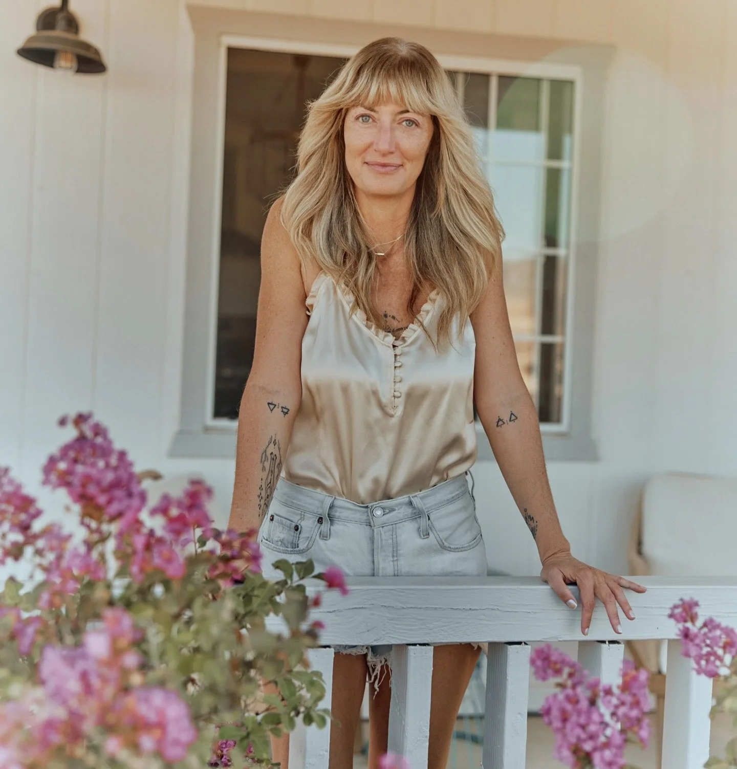 Becoming Congruent with the Future You&hellip;

Asks you to watch your inputs.

There are levels to &ldquo;not being for everyone.&rdquo;

Raising the caliber and clarity of the people in the room creates electricity. 

I&rsquo;m sure you&rsquo;ve fe